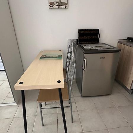Melathron Rooms Неа Мудания Екстериор снимка